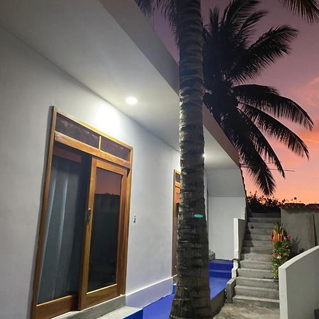Hotel Penguin House Puerto Villamil Exterior foto